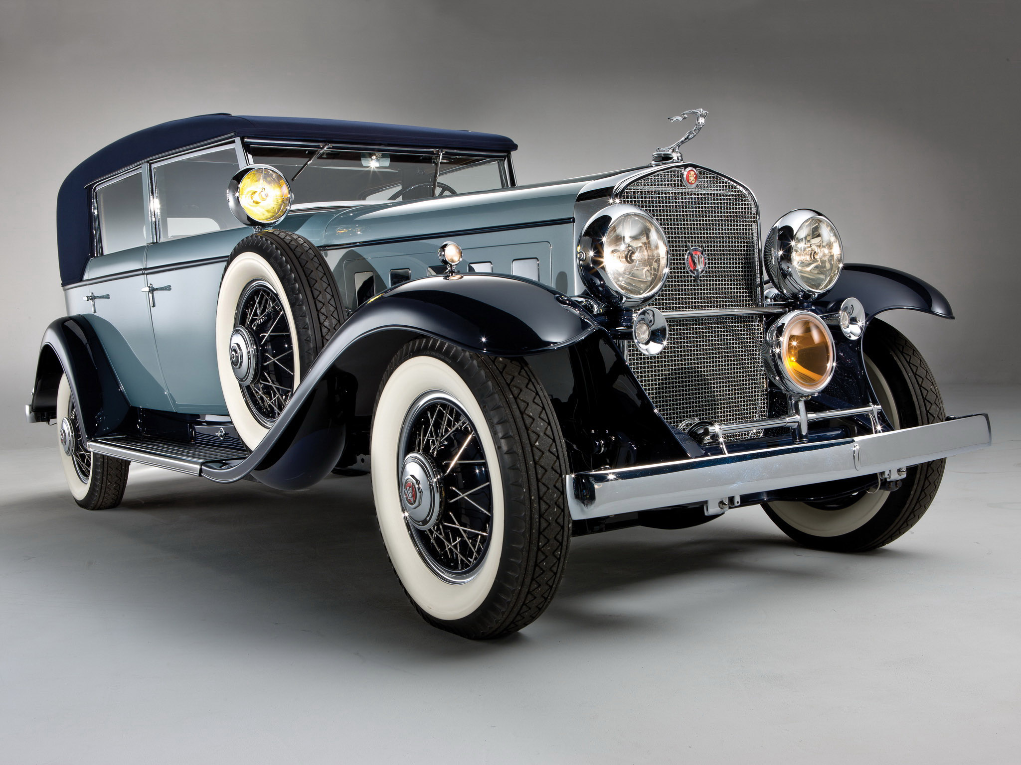 Amazing 1930 Cadillac V-16 Pictures & Backgrounds