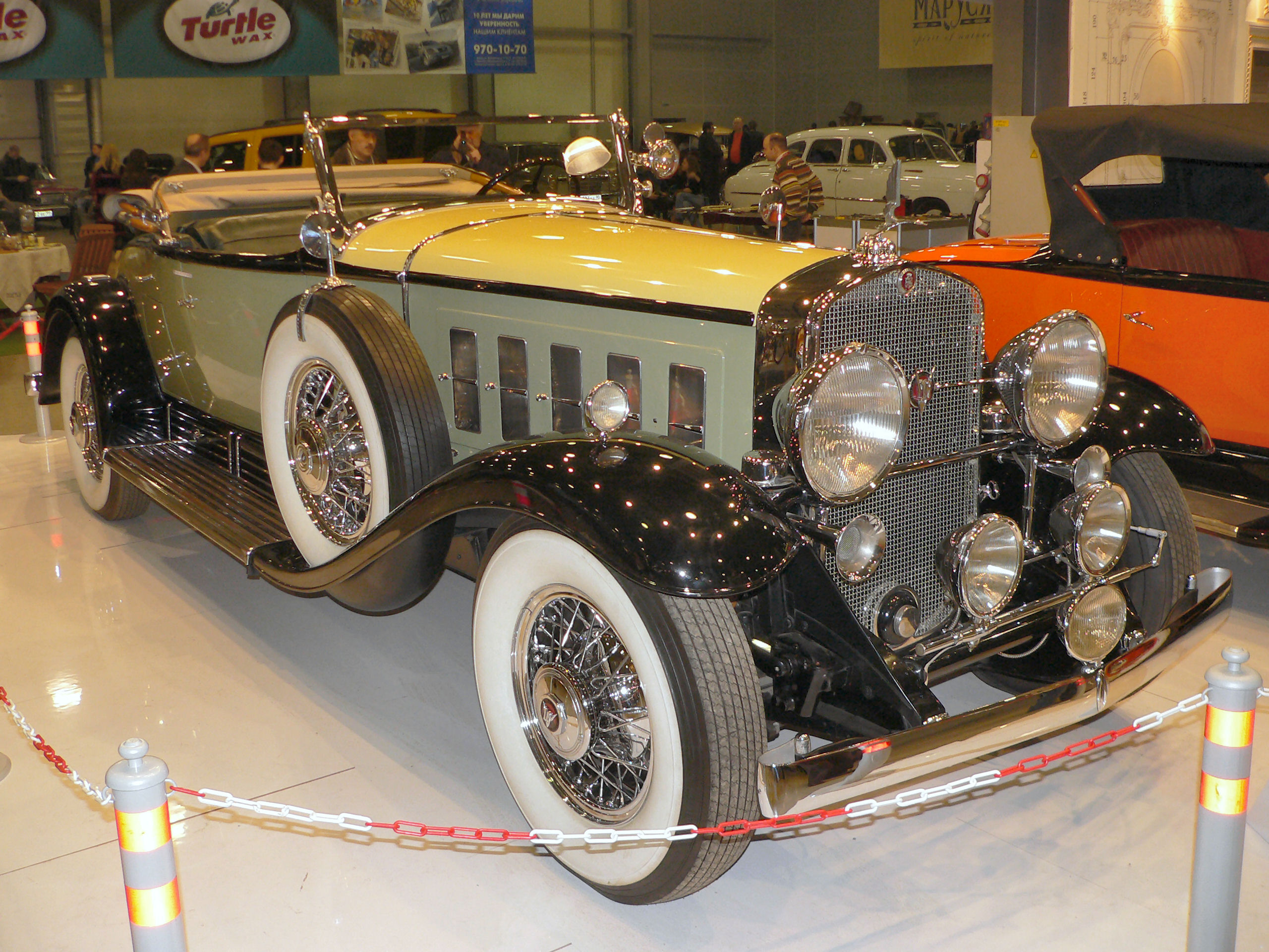 1930 Cadillac V16 Roadster #19
