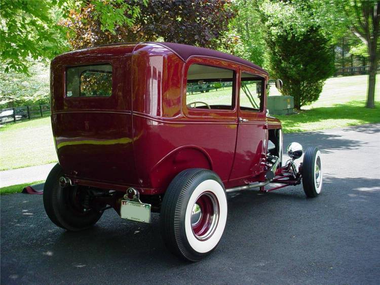 Images of 1930 Ford Sedan | 750x563