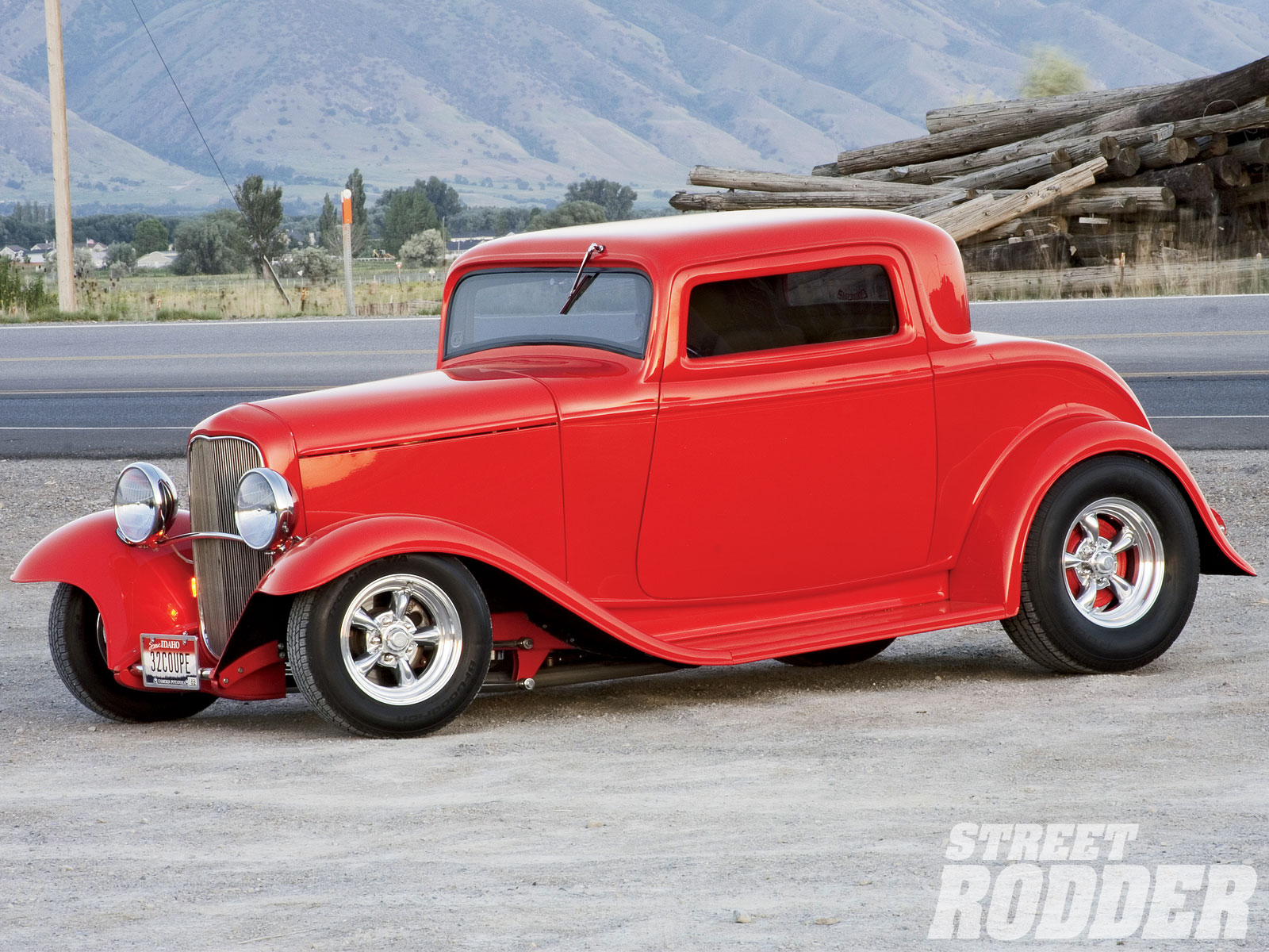 14+ 1932 Ford Deluxe Five Window Coupe Wallpaper full HD