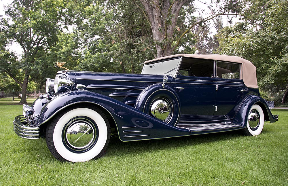 Nice Images Collection: 1933 Cadillac V-16 Desktop Wallpapers