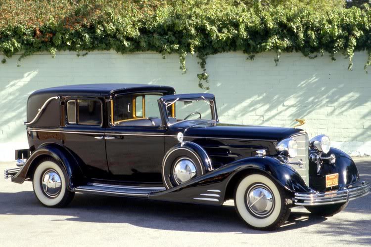 Amazing 1933 Cadillac V-16 Pictures & Backgrounds