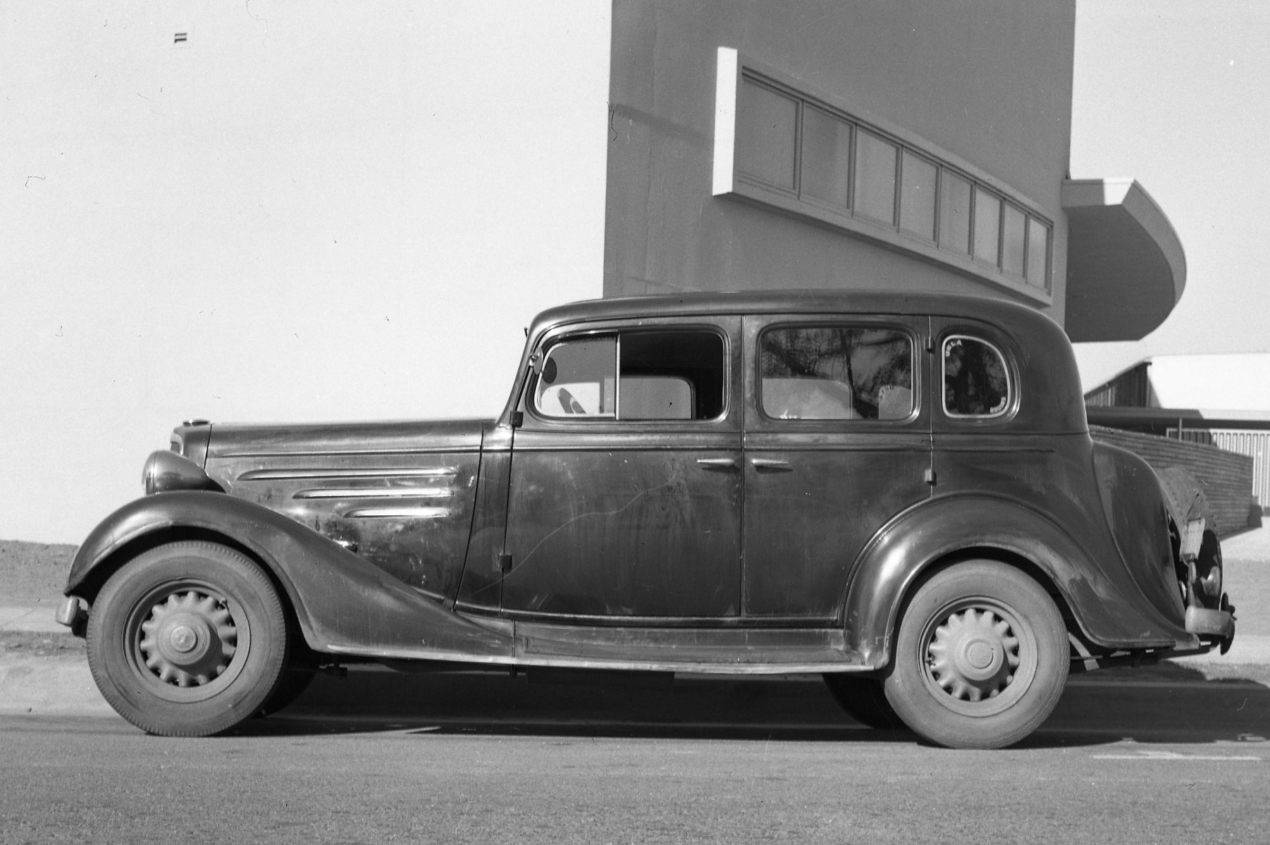 1934 Chevrolet Sedan #7