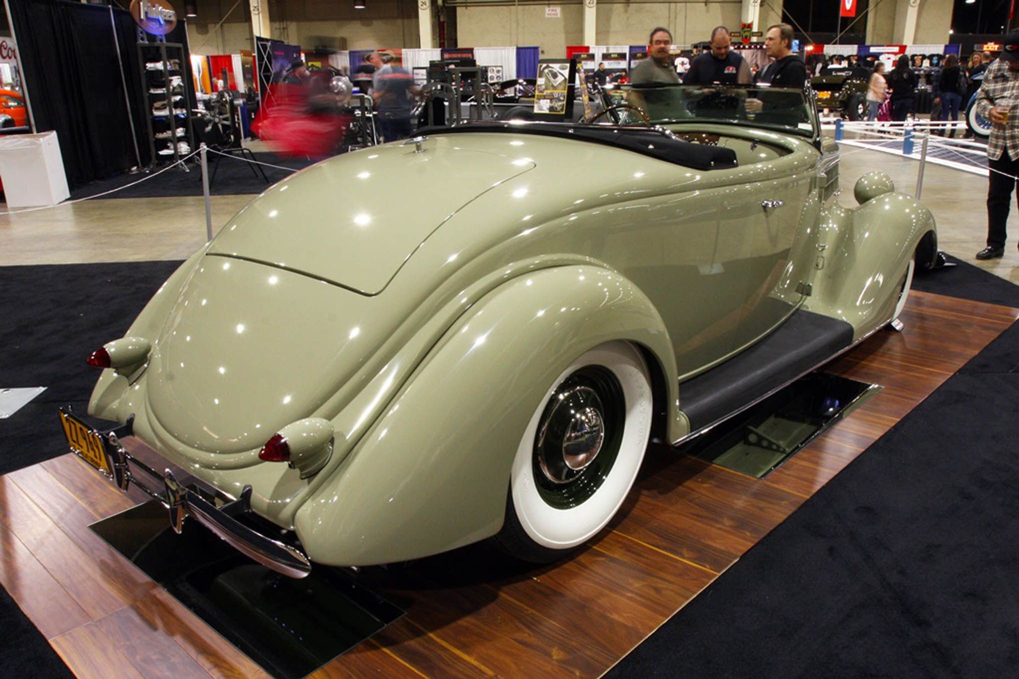 1935 Ford Roadster #20
