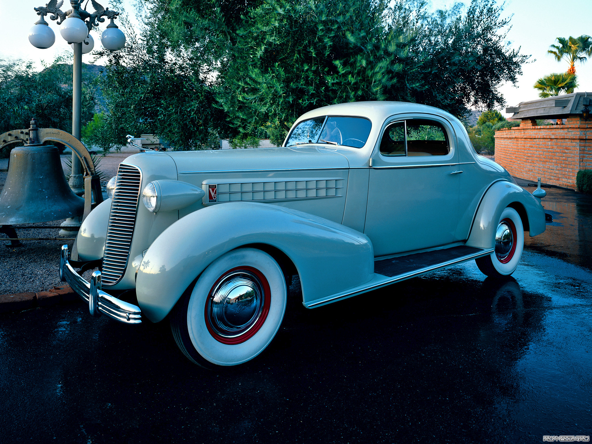 1936 Cadillac V8 Series 70 Coupe #17