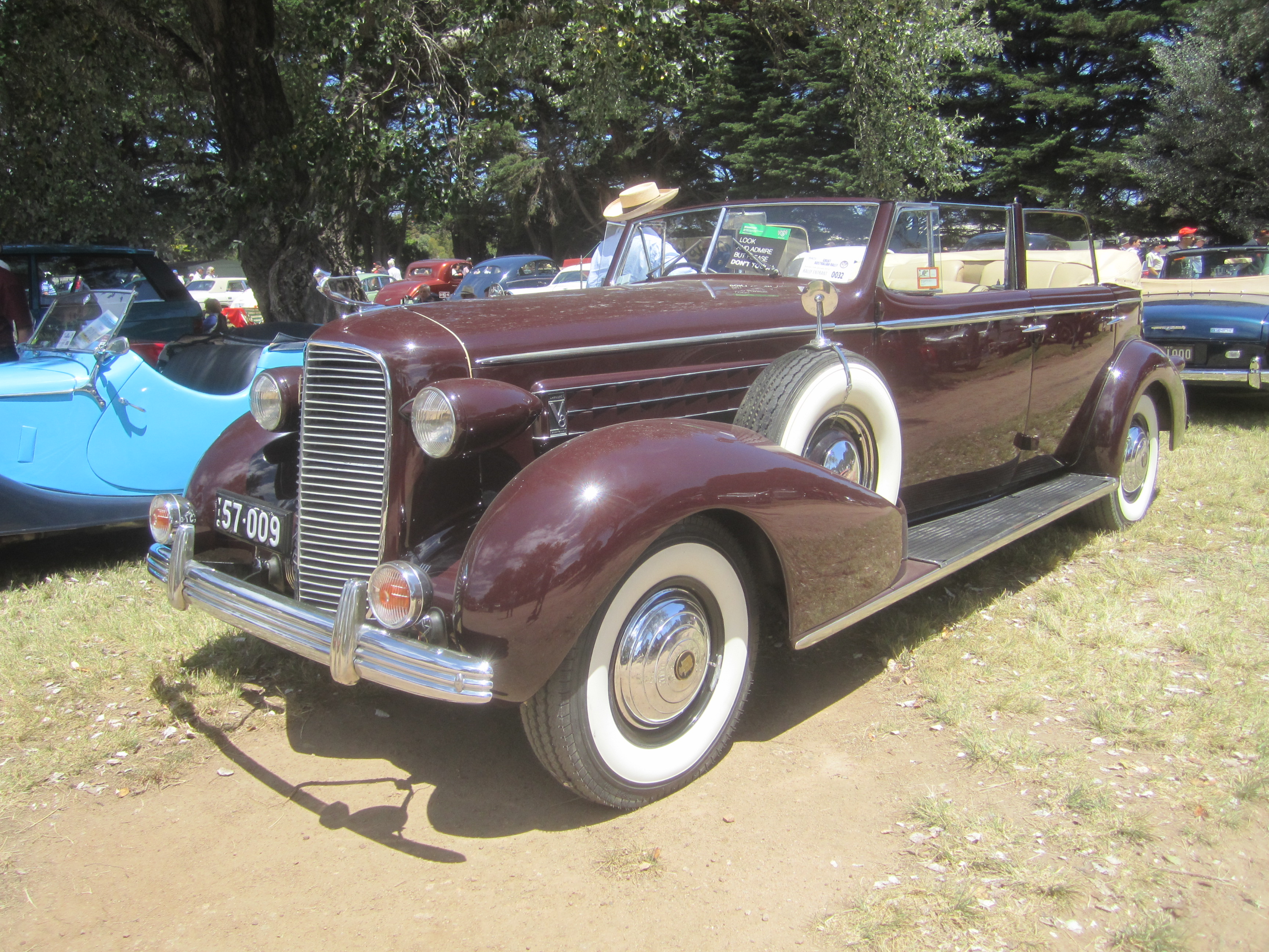 1936 Cadillac V8 Series 70 Coupe #15
