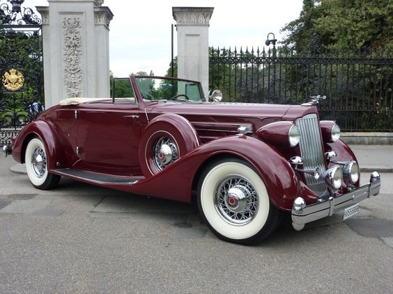 564x423 > 1936 Packard V-12 Sedan Victoria Wallpapers