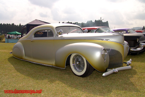 1940 Lincoln Zephyr Coupe #17