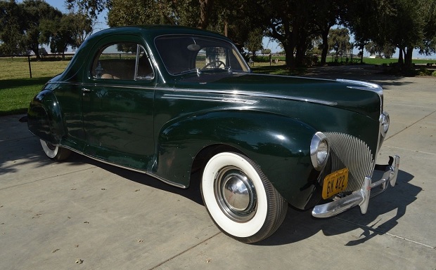 1940 Lincoln Zephyr Coupe #19