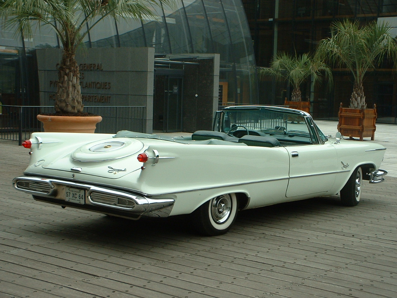 1957 Chrysler Imperial Crown #14