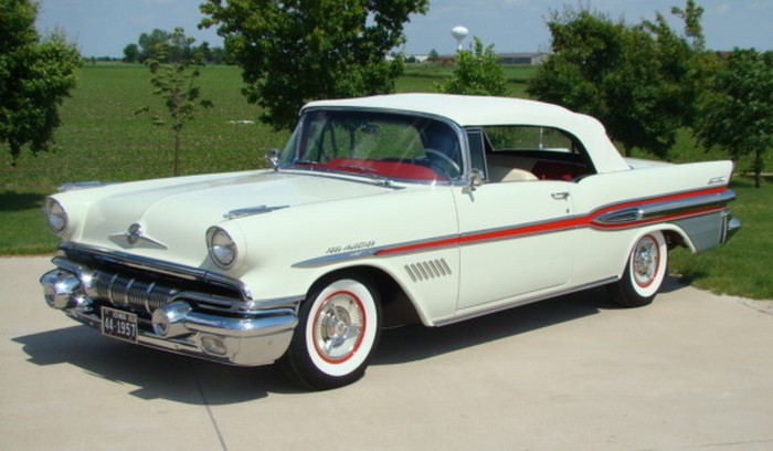 1957 Pontiac Bonneville #24