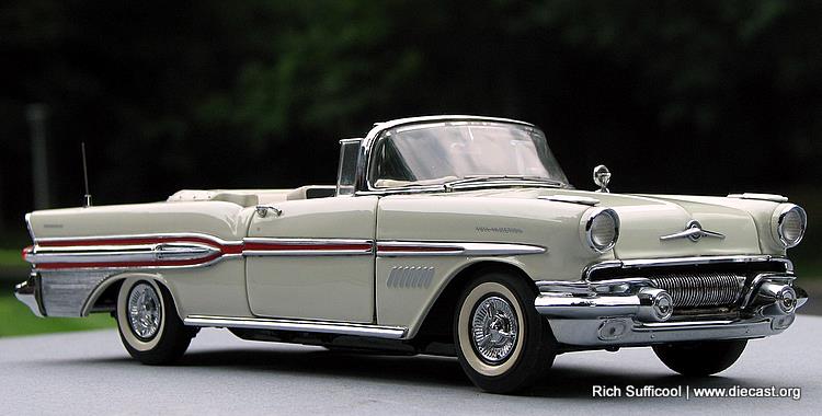 1957 Pontiac Bonneville #23