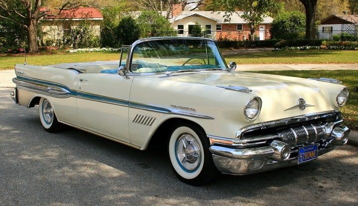 1957 Pontiac Bonneville #25
