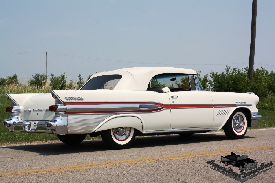 1957 Pontiac Bonneville #12