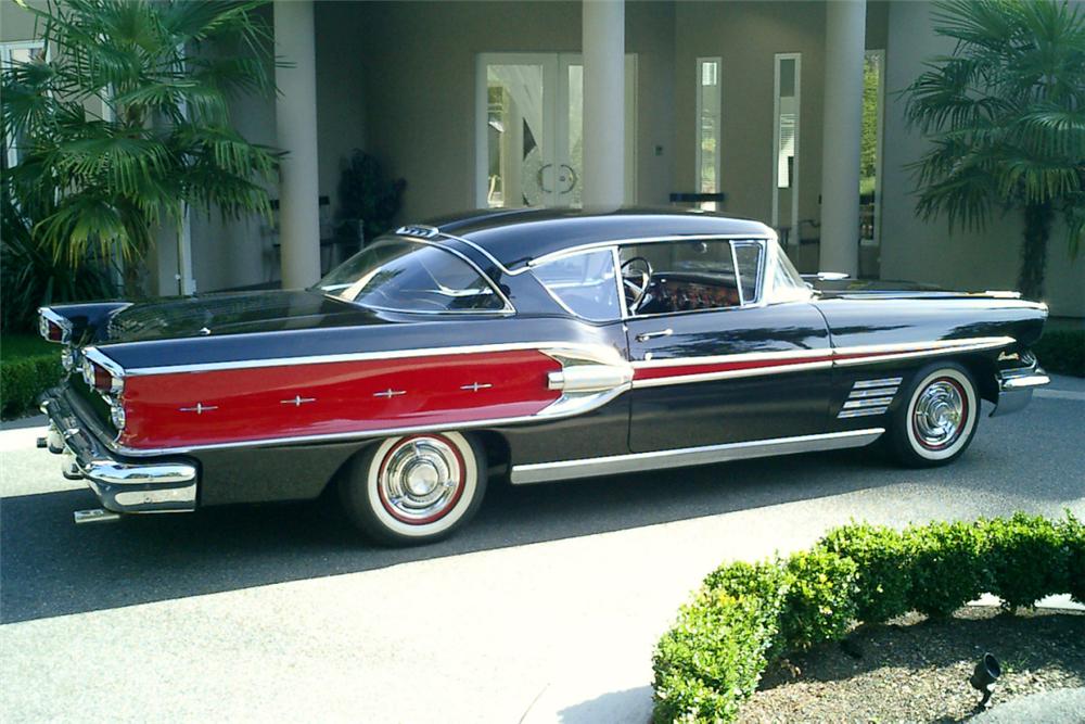 1958 Pontiac Bonneville #18
