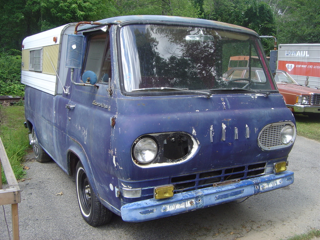 Nice Images Collection: 1961 Ford Econoline Desktop Wallpapers