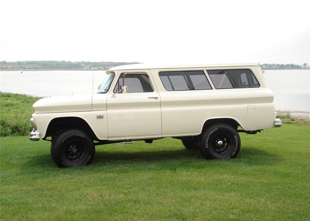 1966 Chevrolet Suburban #23