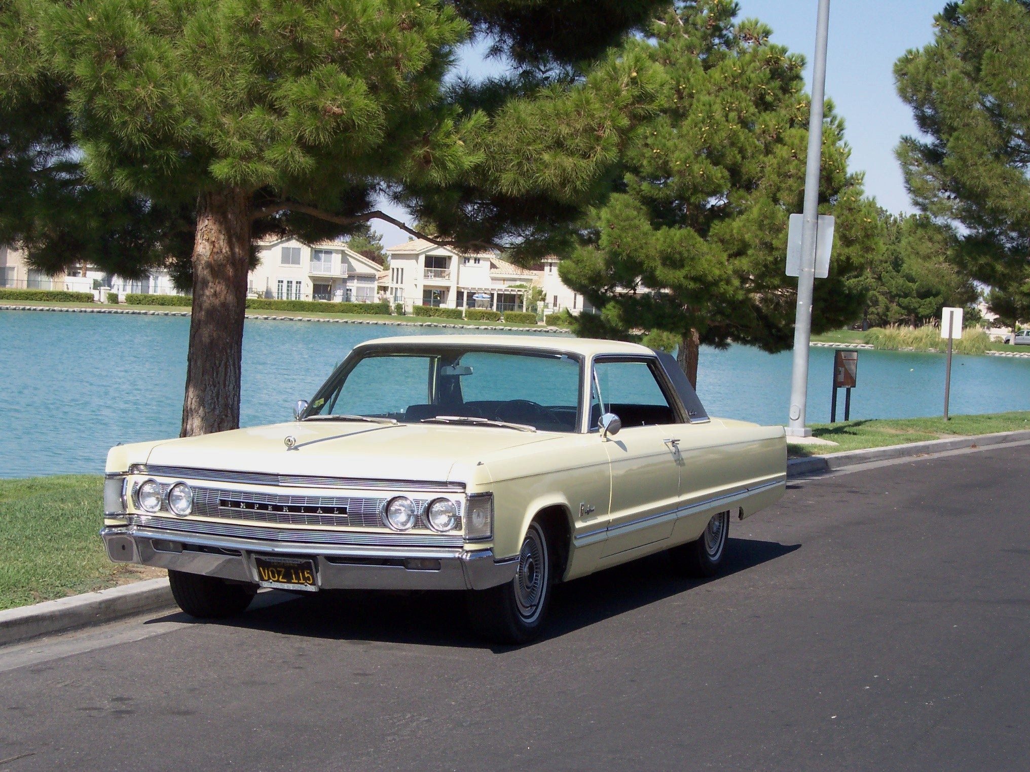 Nice wallpapers 1967 Chrysler Imperial Crown Coupe 2032x1524px