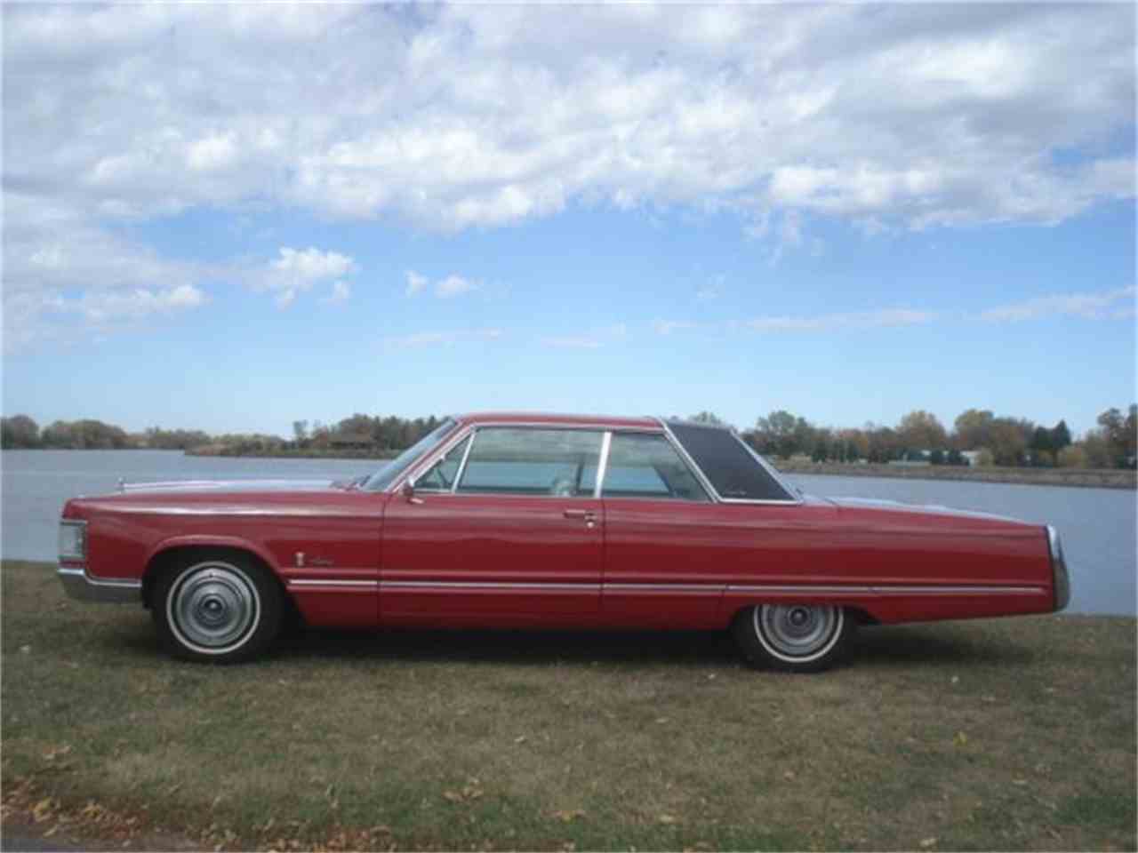 1967 Chrysler Imperial Crown Coupe #9