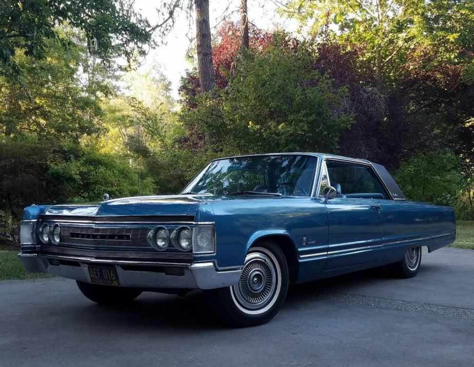 1967 Chrysler Imperial Crown Coupe #21