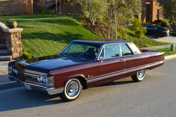 Nice Images Collection: 1967 Chrysler Imperial Crown Coupe Desktop Wallpapers