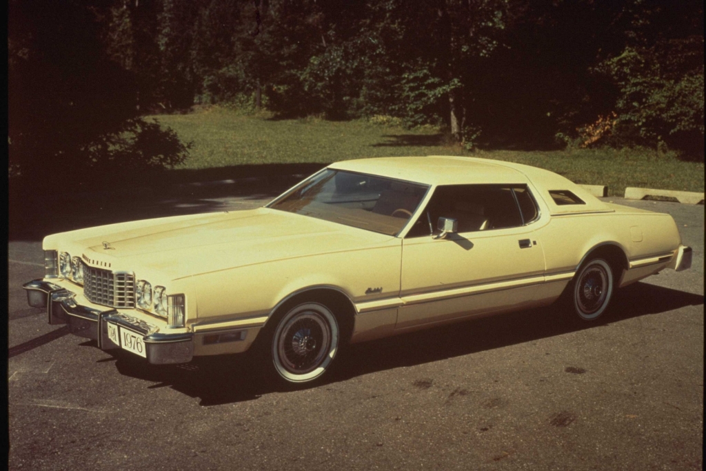 1976 Ford Thunderbird Coupe #12