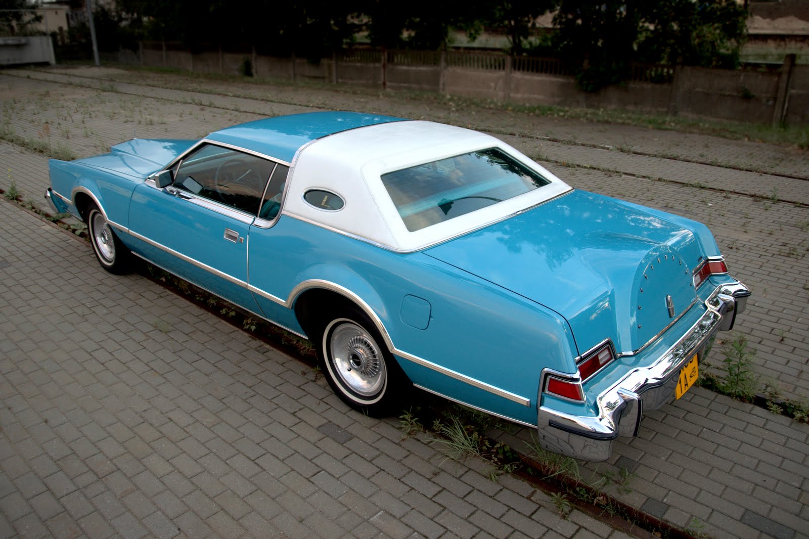 1976 Lincoln Continental Mark IV #1
