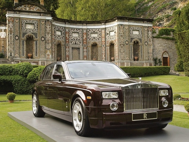Nice Images Collection: 2006 Rolls Royce Phantom  Desktop Wallpapers