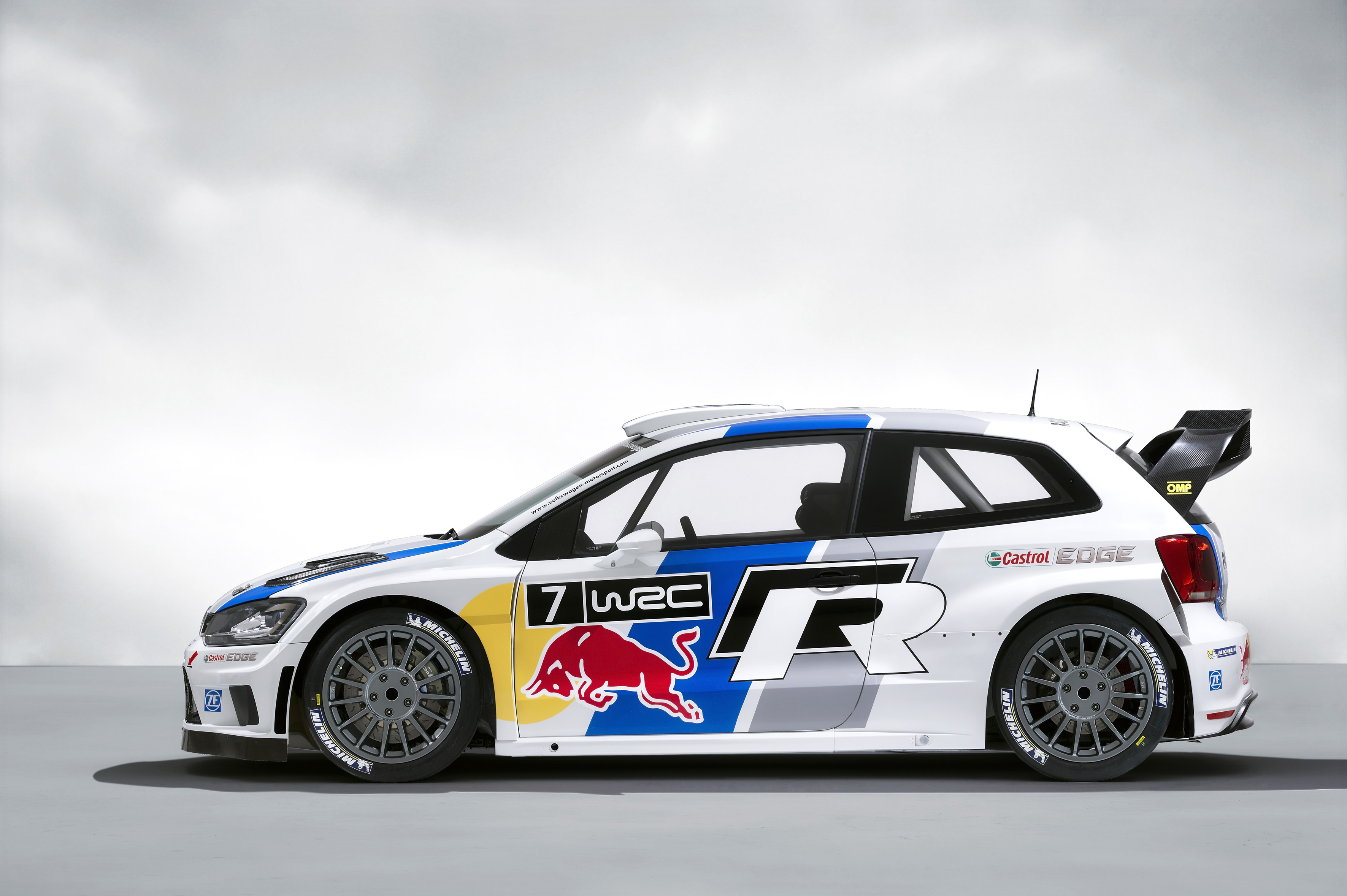 HQ 2013 Volkswagen Polo Wrc Wallpapers | File 880.9Kb