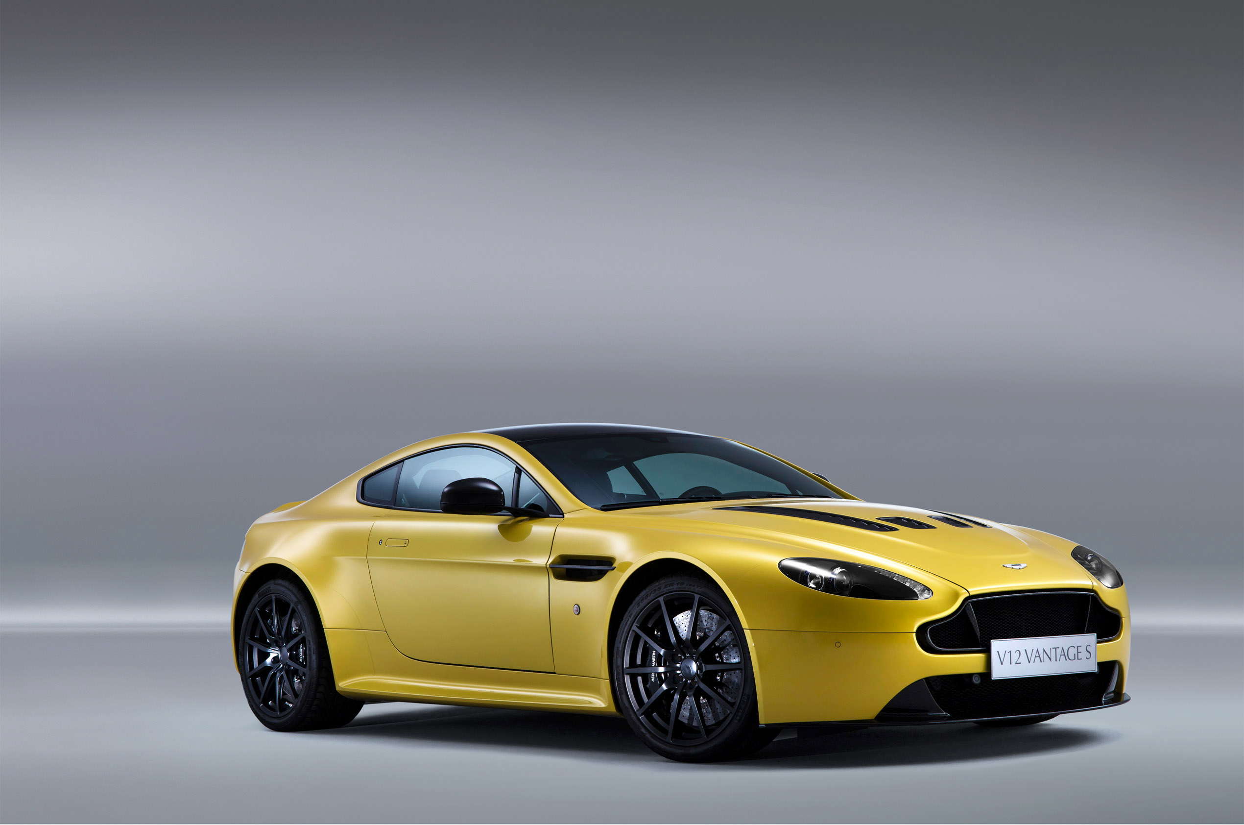 2014 Aston Martin V12 Vantage S Backgrounds on Wallpapers Vista