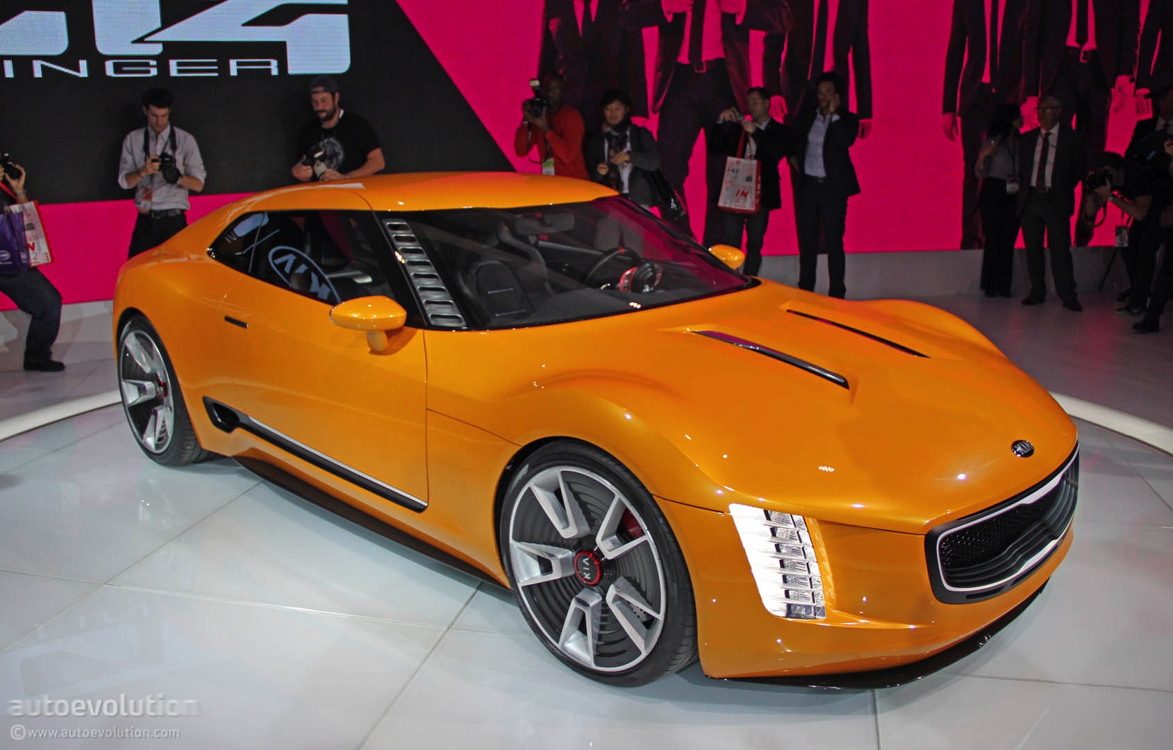 2014 Kia GT4 Stinger Concept  #15
