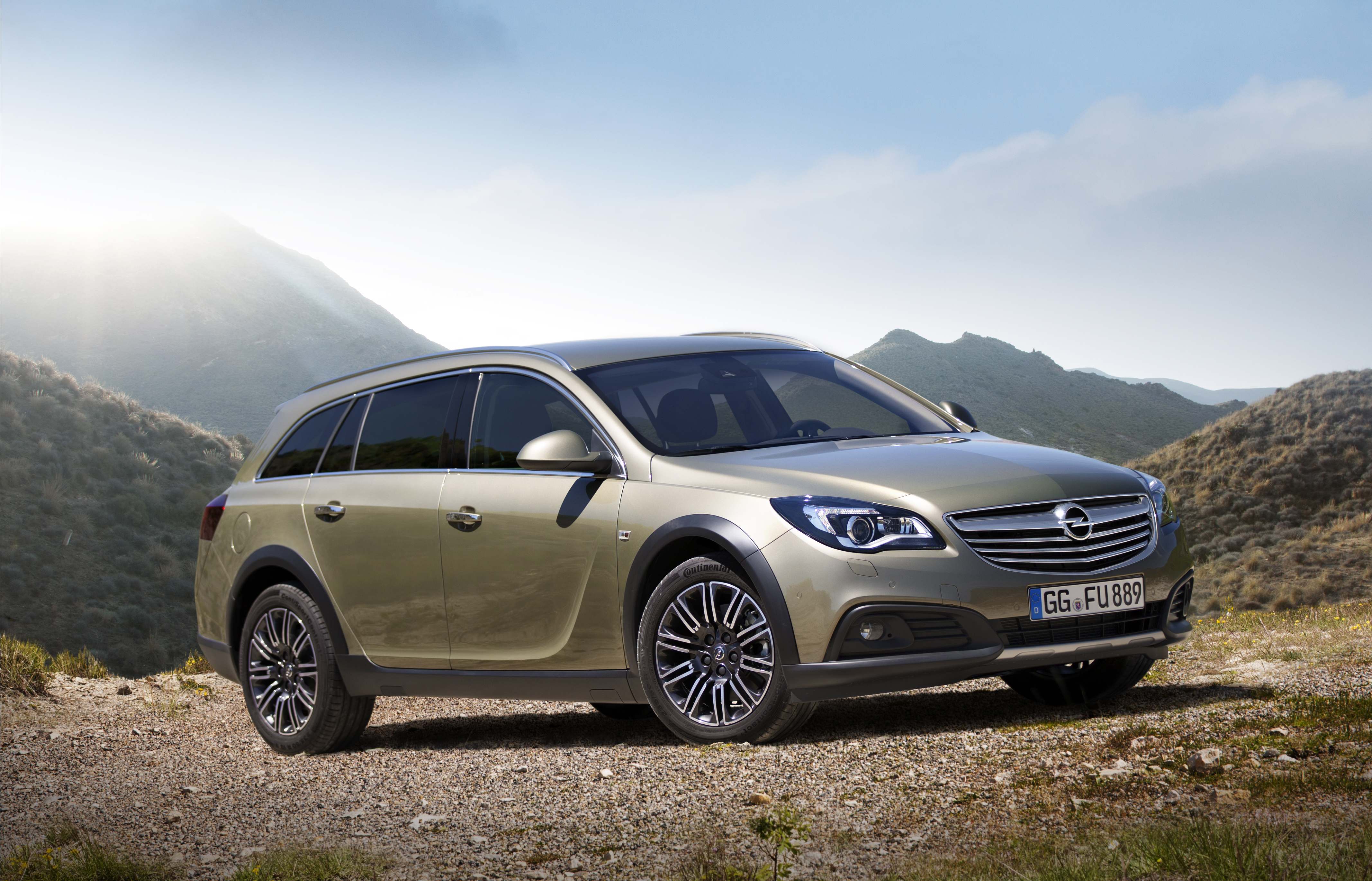 Images of 2014 Opel Insignia Country Tourer | 4268x2739
