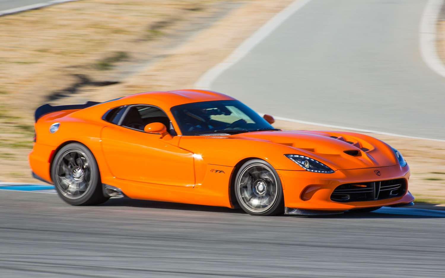 Amazing 2014 SRT Viper TA Pictures & Backgrounds