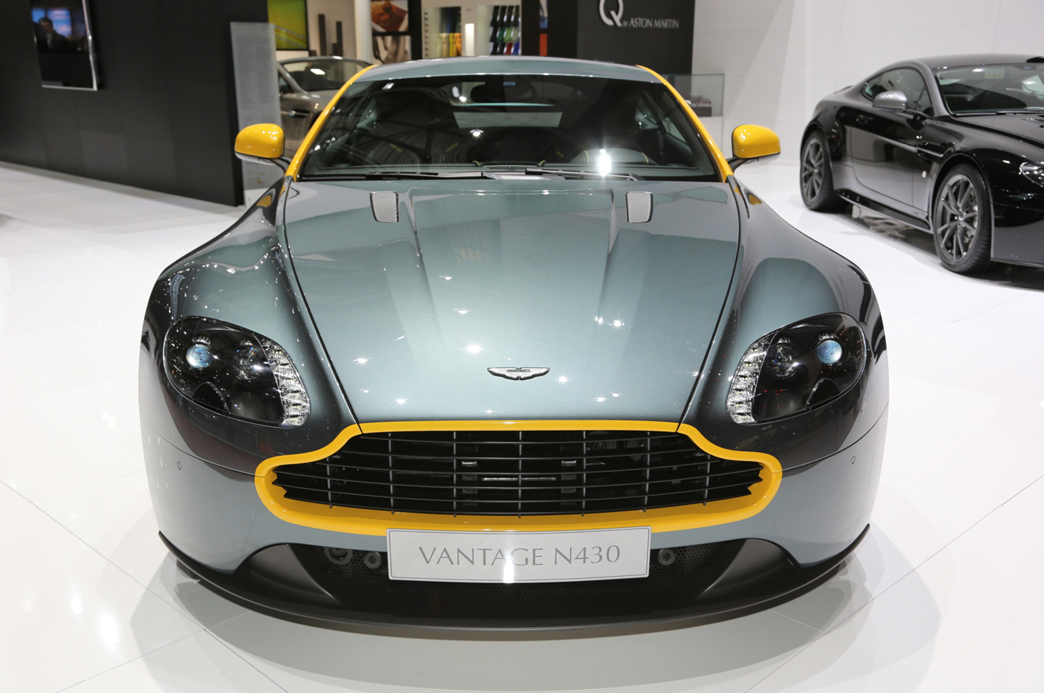 2015 Aston Martin V8 Vantage N430 Pics, Vehicles Collection