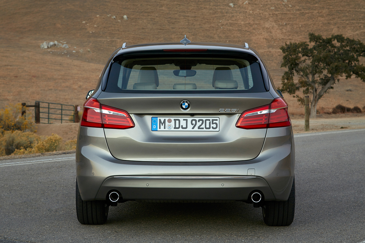 2015 BMW 2-series Active Tourer HD wallpapers, Desktop wallpaper - most viewed