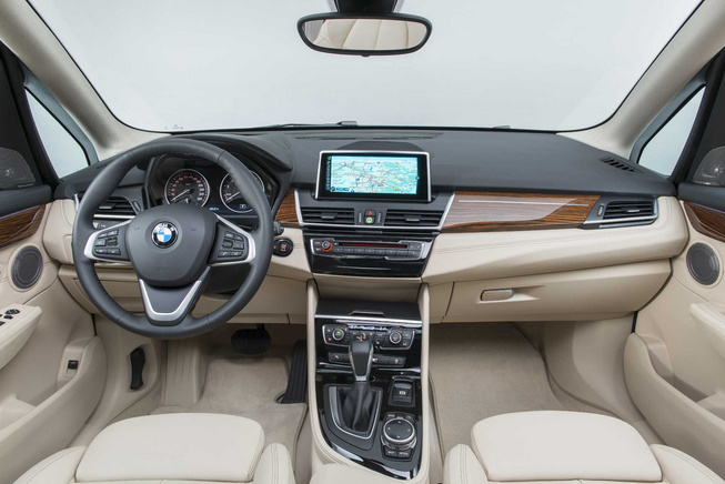 Amazing 2015 BMW 2-series Active Tourer Pictures & Backgrounds