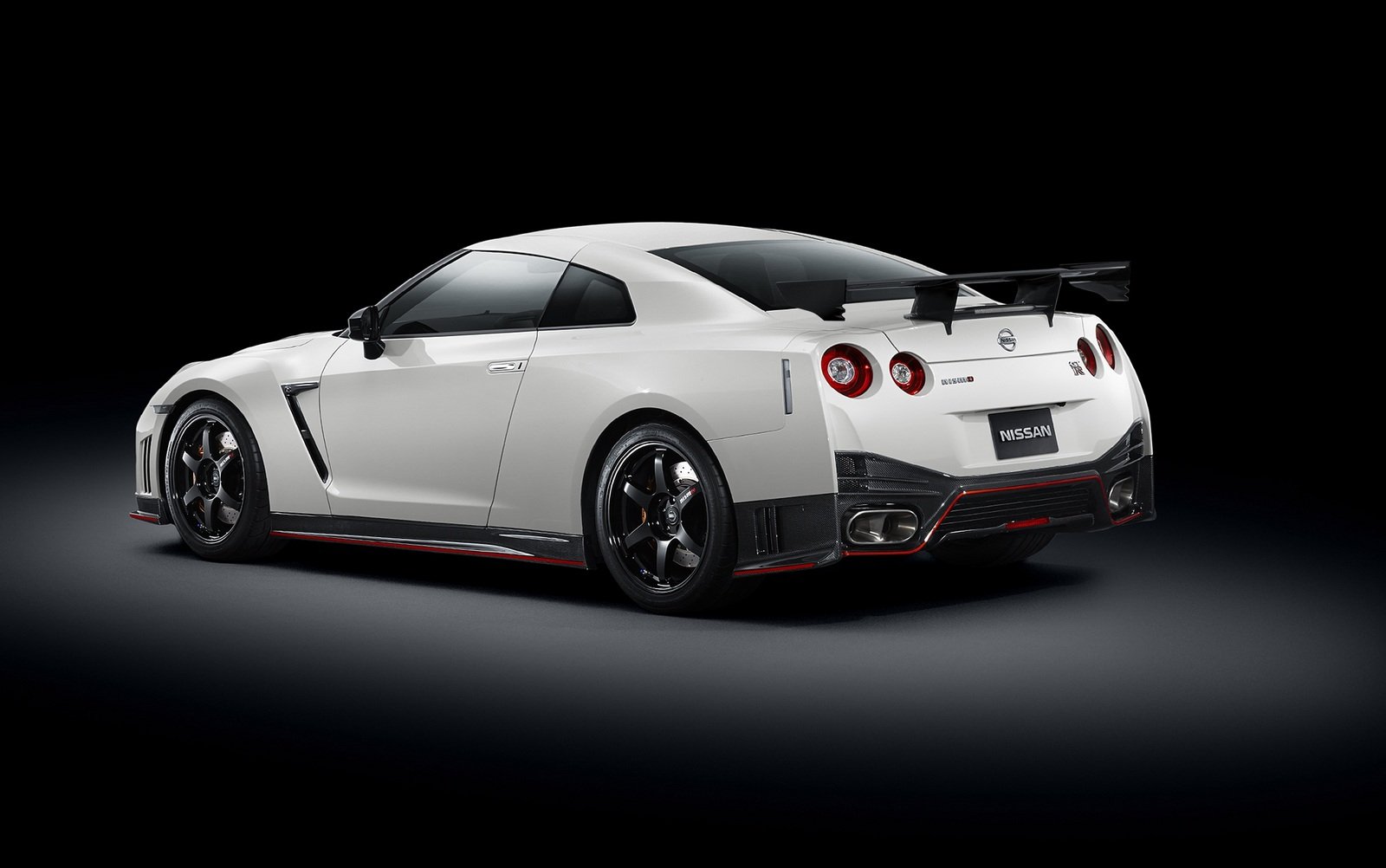 Nissan GT-R Nismo Backgrounds on Wallpapers Vista