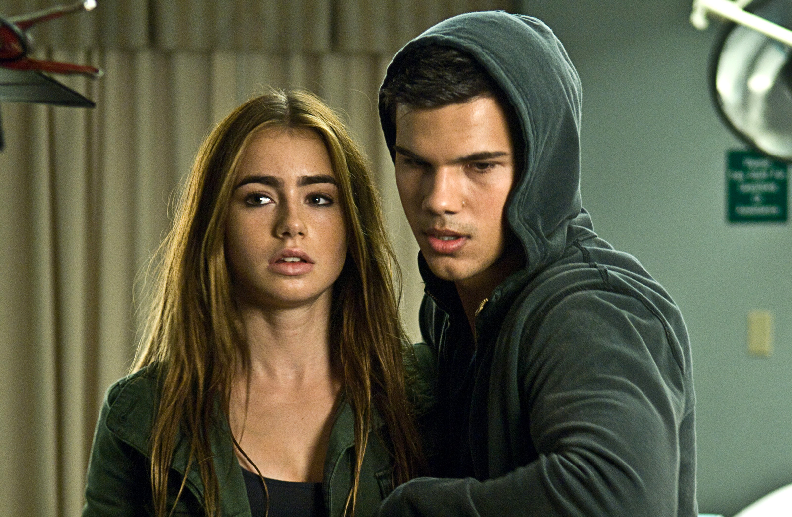 1600x1044 > Abduction Wallpapers