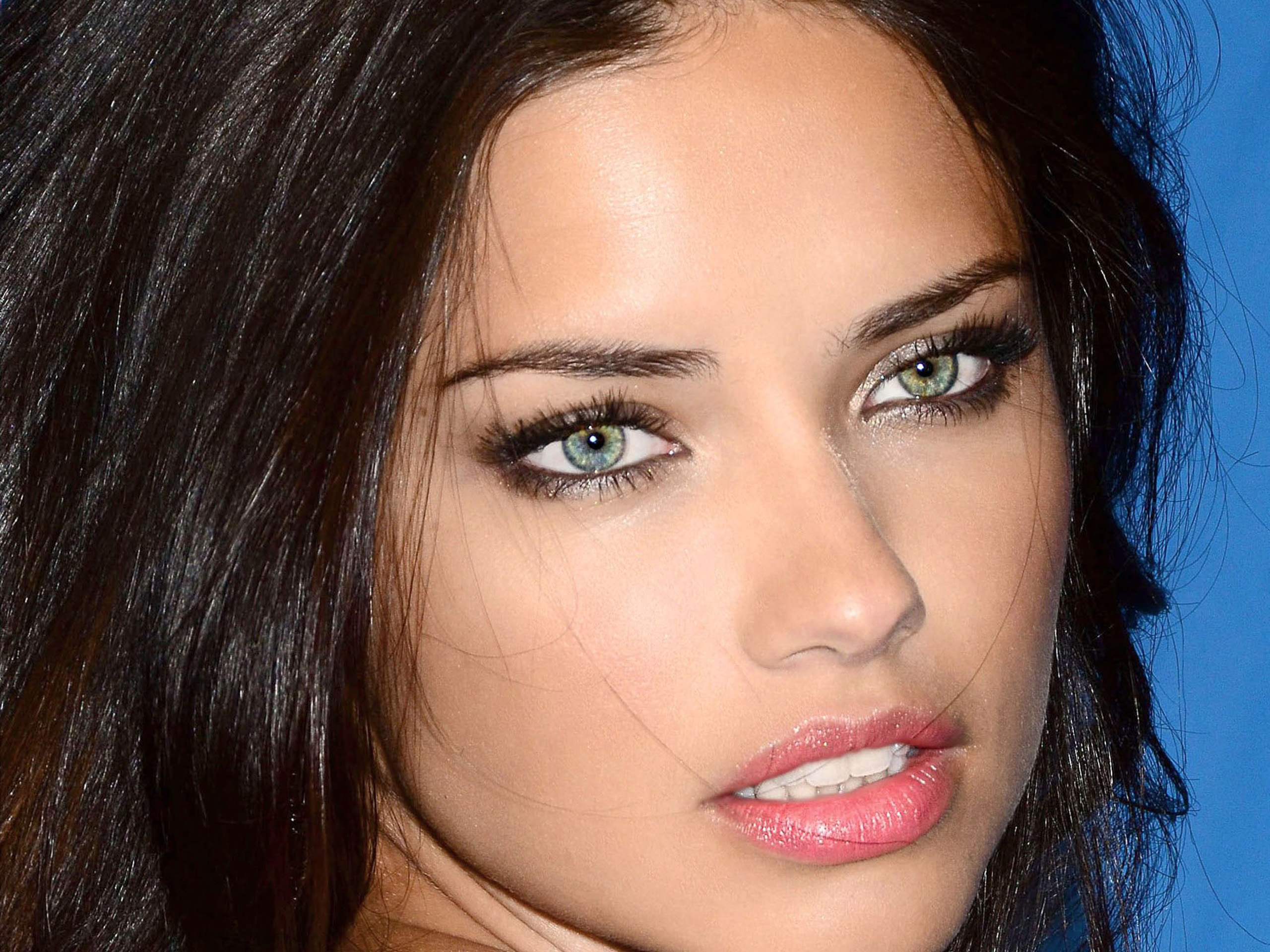 Nice Images Collection: Adriana Lima Desktop Wallpapers