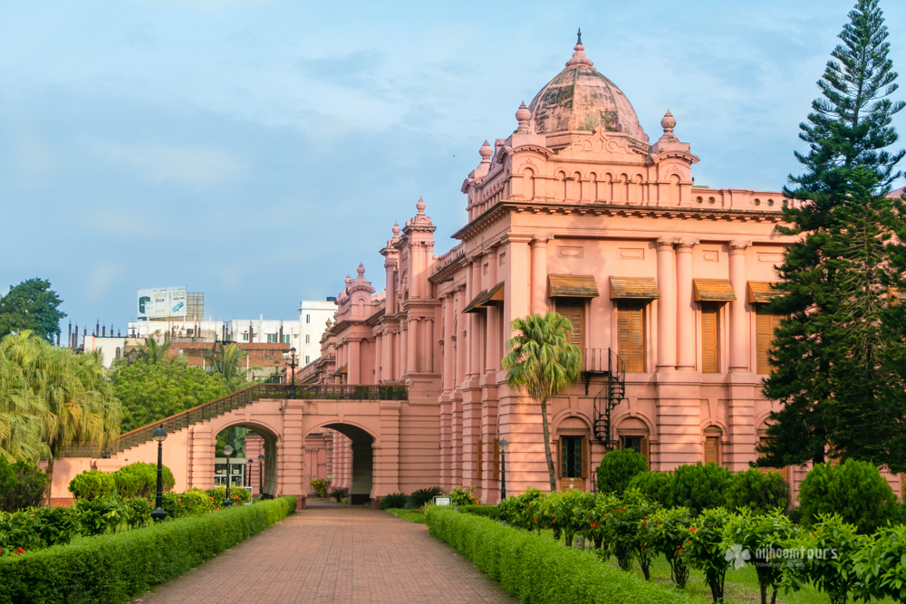 Amazing Ahsan Manzil Pictures & Backgrounds
