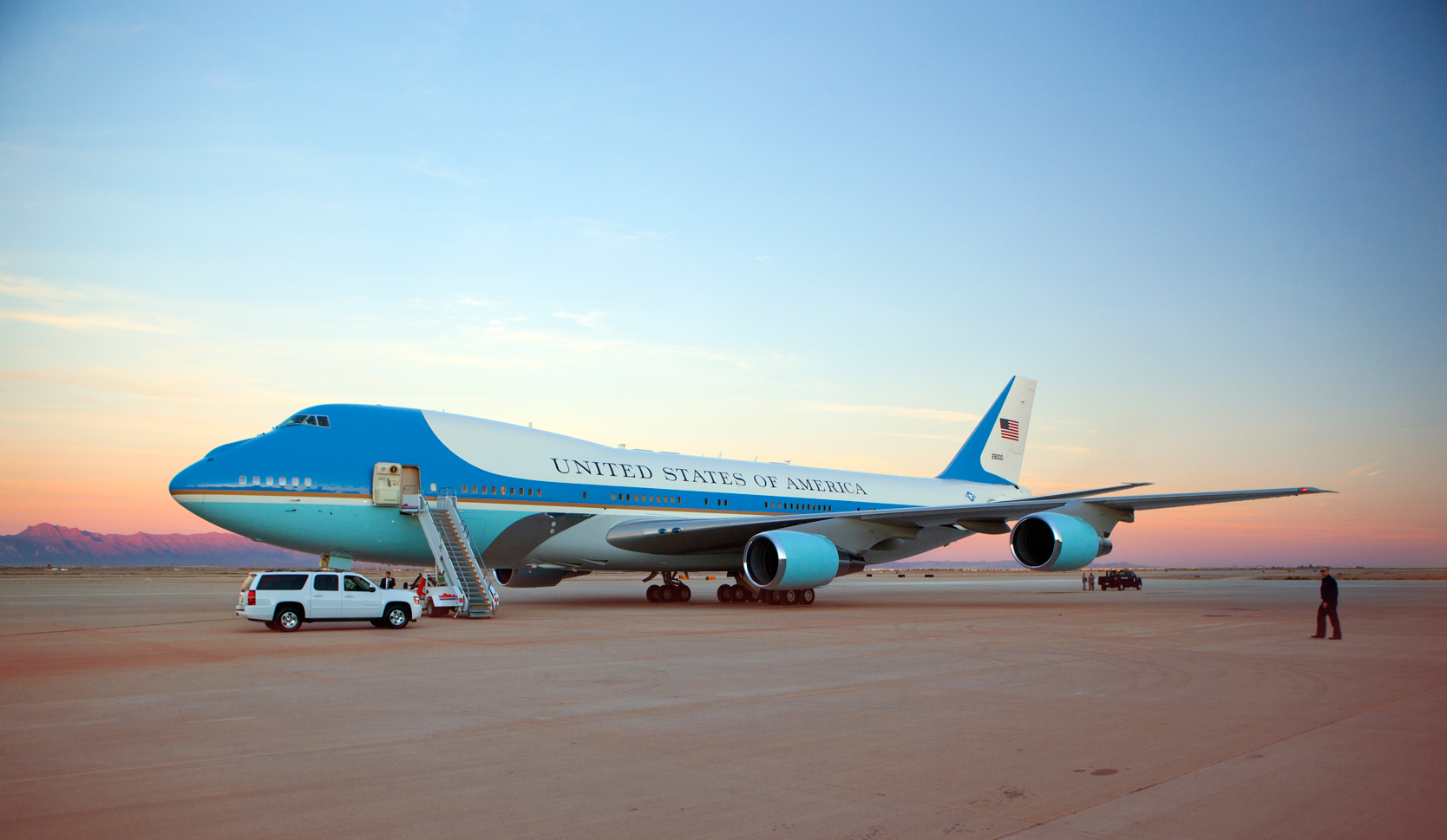 Nice wallpapers Air Force One 1668x969px