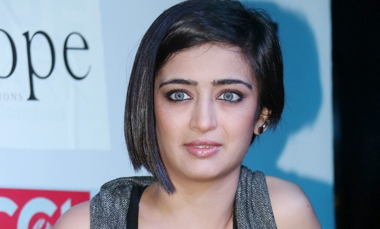 Amazing Akshara Haasan Pictures & Backgrounds