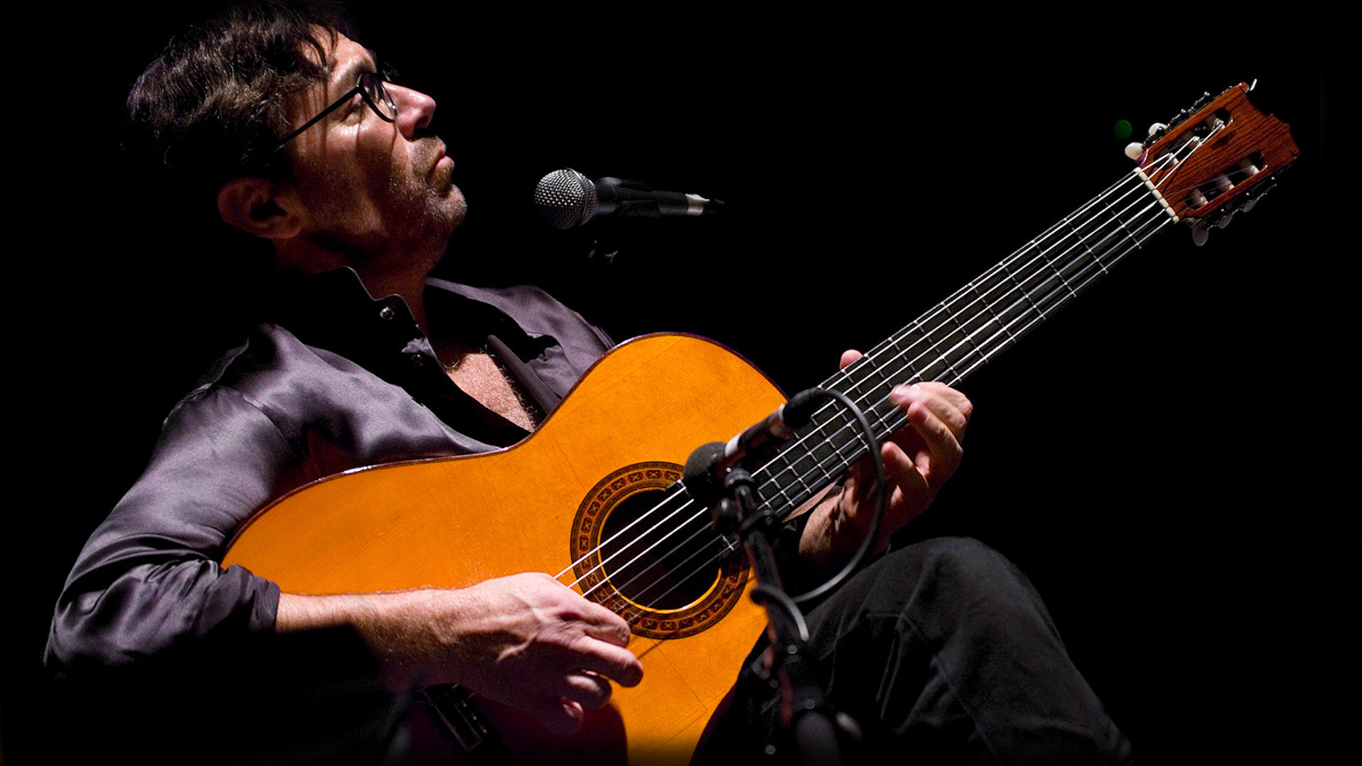 Amazing Al Di Meola Pictures & Backgrounds