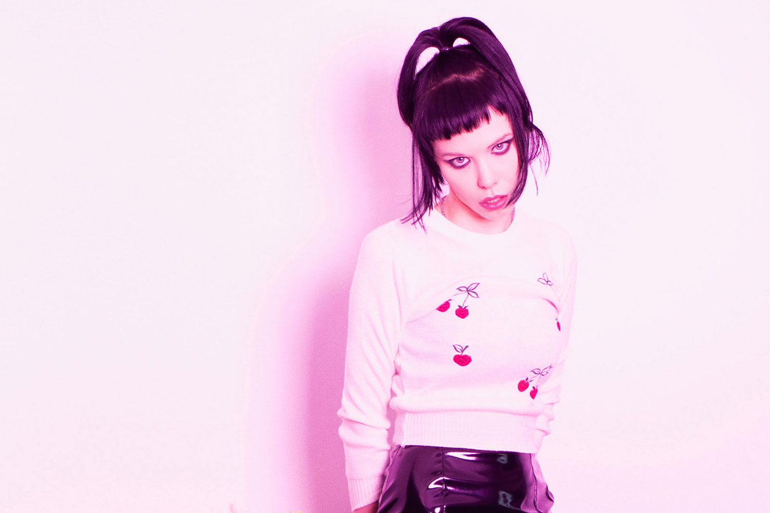 Nice wallpapers Alice Glass 1500x1001px