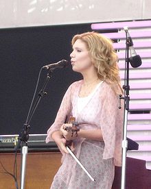 Amazing Alison Krauss Pictures & Backgrounds
