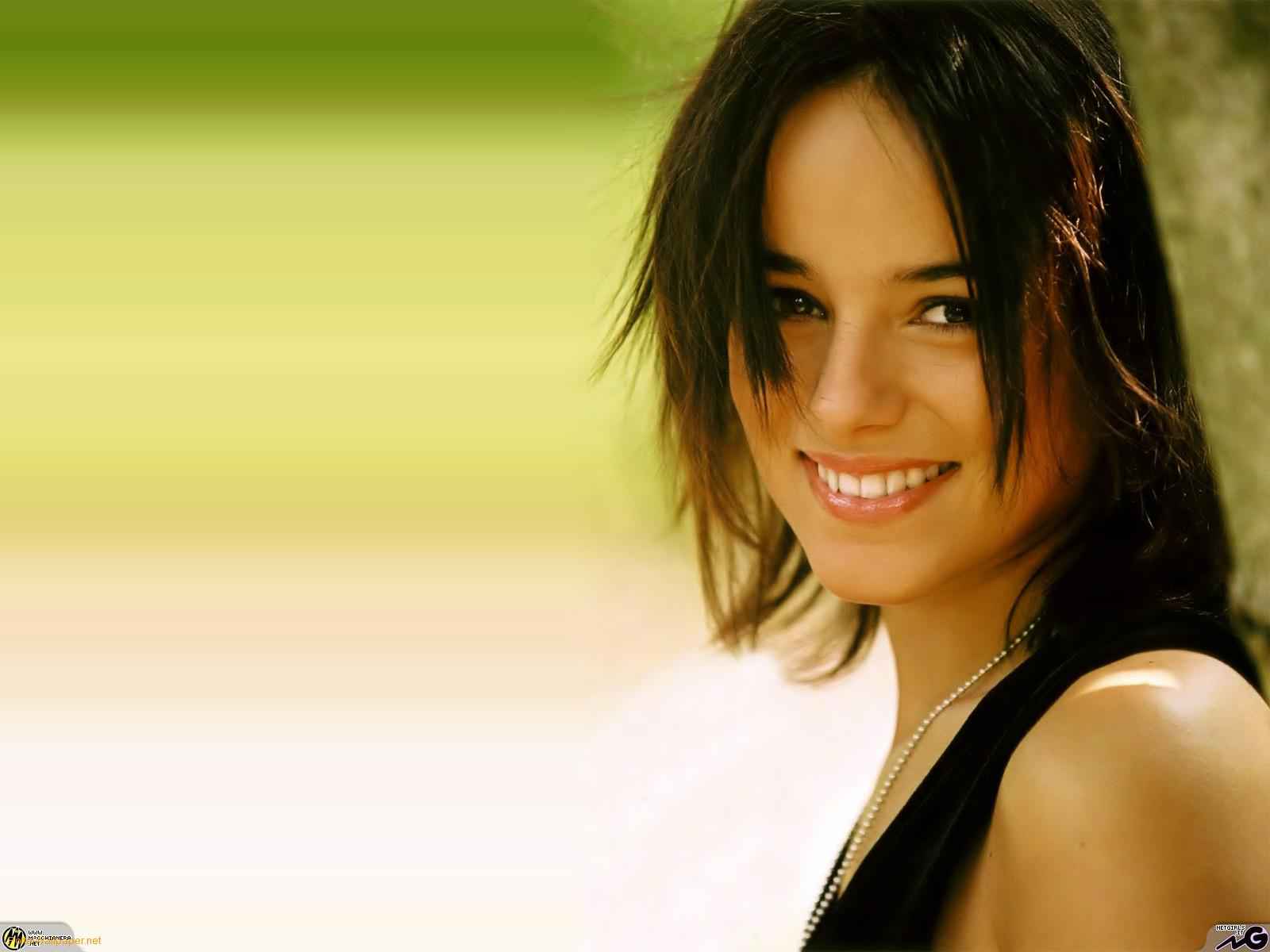 Nice wallpapers Alizee 1600x1200px