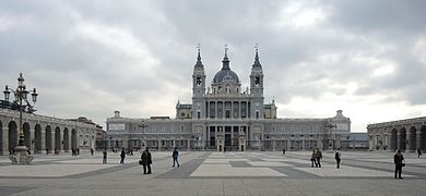 Almudena Cathedral Backgrounds, Compatible - PC, Mobile, Gadgets| 390x180 px
