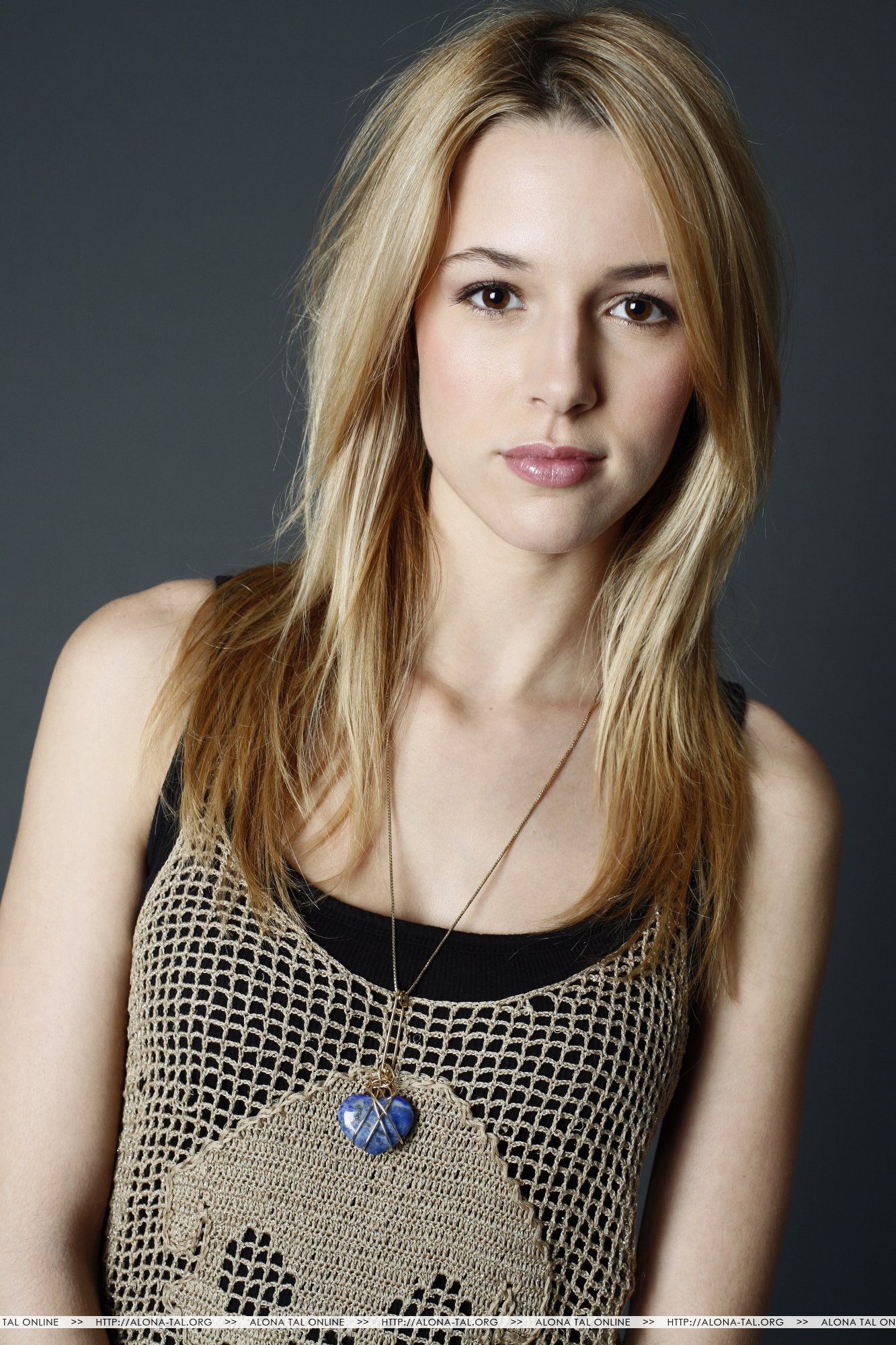 Alona Tal High Quality Background on Wallpapers Vista