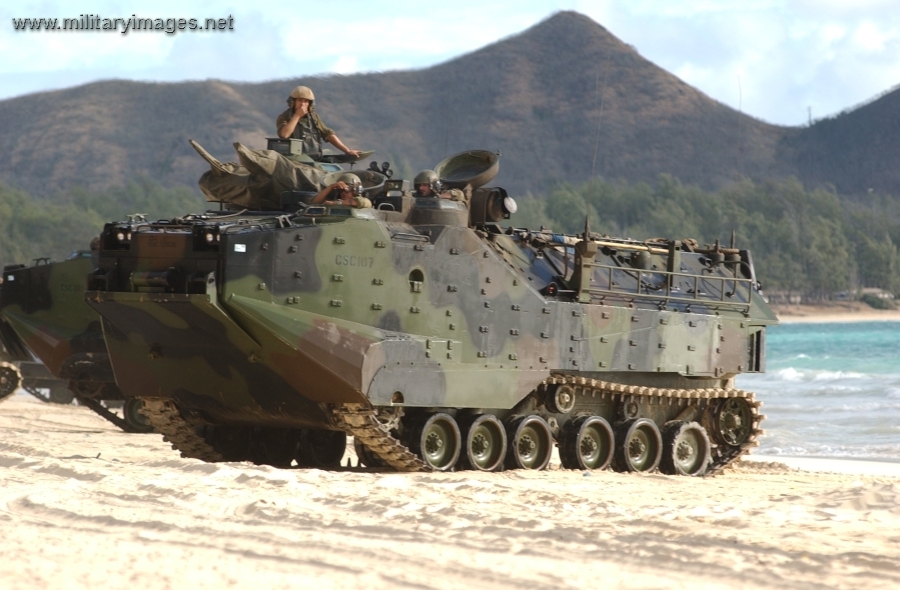 HD Quality Wallpaper | Collection: Military, 900x590 Amphibious Assault Vehicle
