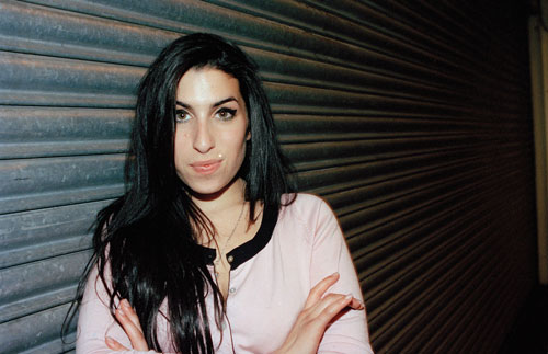 HD Quality Wallpaper | Collection: Music, 500x323 Amy Winehouse